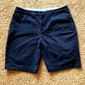 🦋🦋BLUE BERMUDA SHORTS -Sz 14
